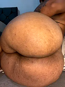 Snapshot of Charlotte_bronxxx chatting on December 5, 2025, 10:58 am Charlotte bronxxx online show from December 5, 2025, 10:58 am