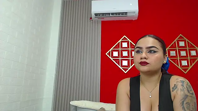 Snapshot of Jade_Sky_ chatting on January 25, 2025, 7:39 pm Jade Sky online show from January 25, 2025, 7:39 pm