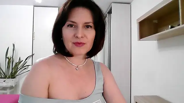 Snapshot of Victoria_Glam chatting on November 15, 2025, 1:04 pm Victoria Glam online show from November 15, 2025, 1:04 pm