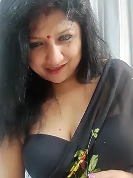 horny lizia online show from May 4, 2026, 5:38 pm