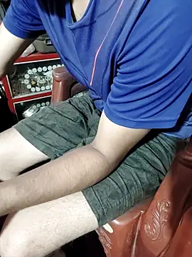 Snapshot of Extrembox5 chatting on March 20, 2026, 6:36 am Extrembox5 online show from March 20, 2026, 6:36 am