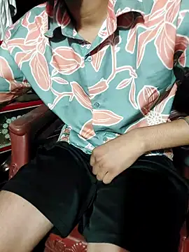 Snapshot of Extrembox5 chatting on March 21, 2026, 10:09 am Extrembox5 online show from March 21, 2026, 10:09 am