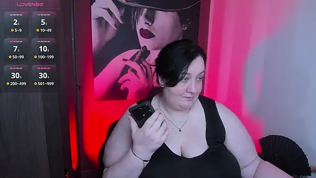 QueenOfHaze online show from June 3, 2026, 9:32 am
