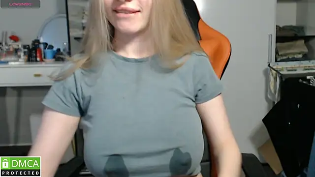 crystalyss online show from February 9, 2026, 2:31 am