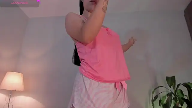 Snapshot of Hannah_Jonhson chatting on July 23, 2026, 9:44 pm Hannah Jonhson online show from July 23, 2026, 9:44 pm