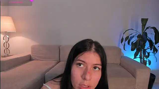 Snapshot of Hannah_Jonhson chatting on July 10, 2026, 12:54 am Hannah Jonhson online show from July 10, 2026, 12:54 am