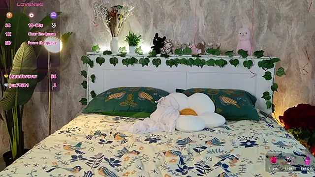 Yo Pixxie online show from March 6, 2025, 9:47 am