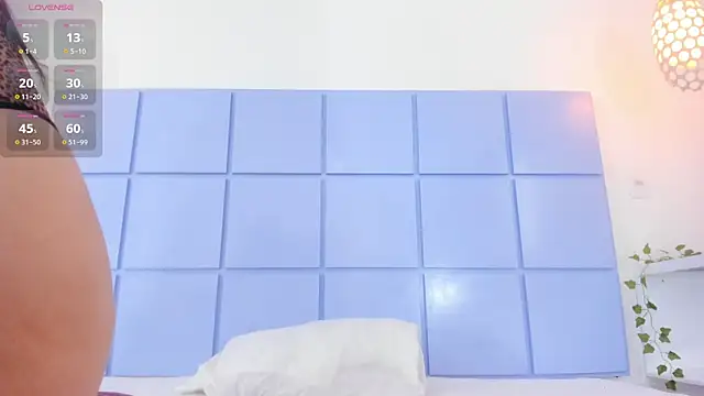 Snapshot of AmmyPike1 chatting on November 5, 2025, 12:08 pm AmmyPike1 online show from November 5, 2025, 12:08 pm