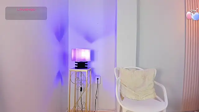 Snapshot of alana_rossetti chatting on July 16, 2026, 12:13 pm alana rossetti online show from July 16, 2026, 12:13 pm