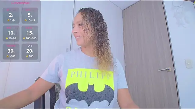 Snapshot of Zoedaniels chatting on November 26, 2025, 10:10 pm Zoedaniels online show from November 26, 2025, 10:10 pm