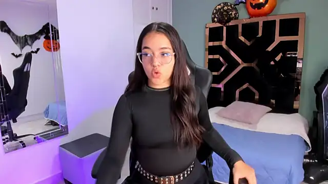 Snapshot of Billie_Jhonson_ chatting on October 30, 2025, 7:33 pm Billie Jhonson online show from October 30, 2025, 7:33 pm