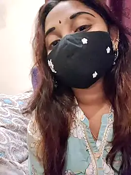 Snapshot of smiley_telugu chatting on February 18, 2026, 6:48 pm smiley telugu online show from February 18, 2026, 6:48 pm