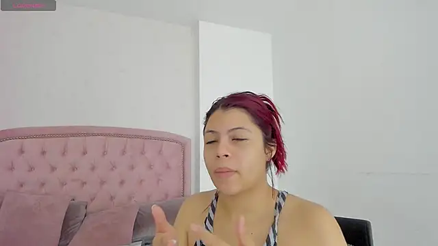 Kendall  Fox online show from September 26, 2025, 5:58 am