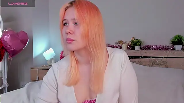 Snapshot of Amy_Kimberlly chatting on February 14, 2026, 6:13 am Amy Kimberlly online show from February 14, 2026, 6:13 am