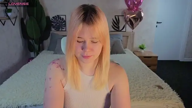 Snapshot of Amy_Kimberlly chatting on March 6, 2026, 12:38 am Amy Kimberlly online show from March 6, 2026, 12:38 am