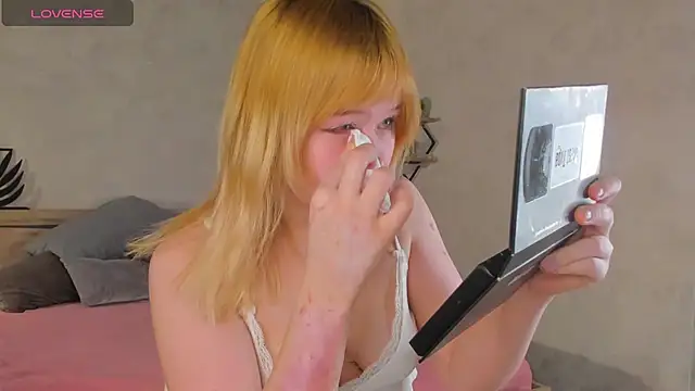 Snapshot of Amy_Kimberlly chatting on November 30, 2025, 12:00 am Amy Kimberlly online show from November 30, 2025, 12:00 am