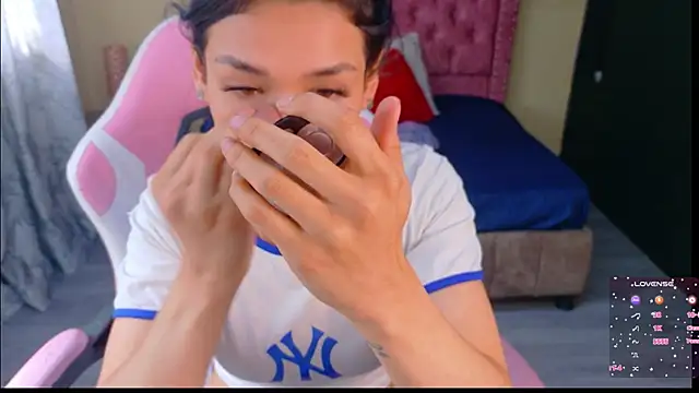 Sofii cutee online show from January 7, 2026, 3:17 pm