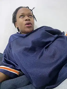 Snapshot of Boneca25 chatting on March 11, 2026, 7:41 pm Boneca25 online show from March 11, 2026, 7:41 pm