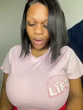 Boneca25 online show from December 18, 2025, 1:48 pm