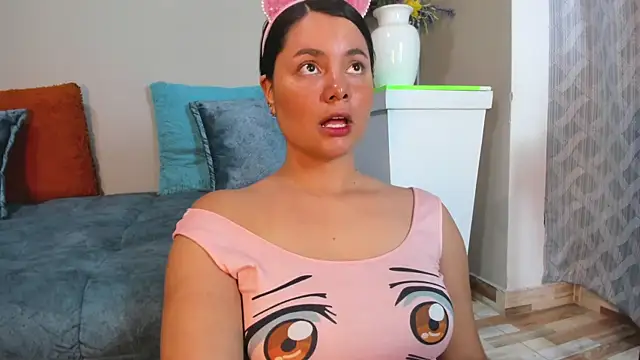 Snapshot of evaa_greey chatting on October 24, 2025, 8:08 pm evaa greey online show from October 24, 2025, 8:08 pm