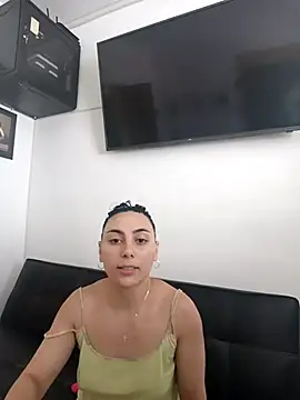 Snapshot of Ariana_rouse chatting on December 3, 2025, 5:12 pm Ariana rouse online show from December 3, 2025, 5:12 pm