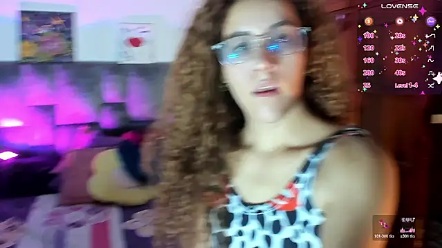 Isangel  online show from October 26, 2025, 3:51 am