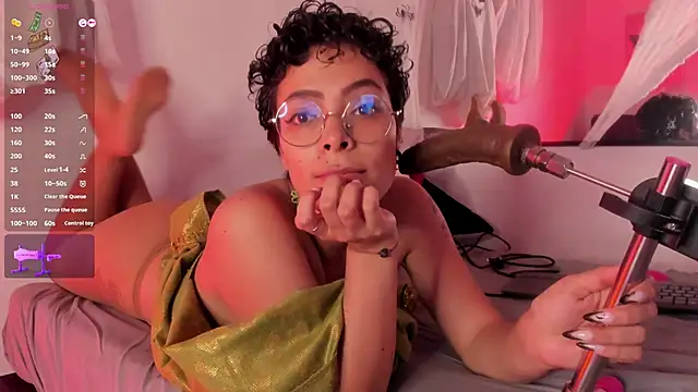 Snapshot of AnaChernova chatting on October 30, 2025, 11:30 am AnaChernova online show from October 30, 2025, 11:30 am