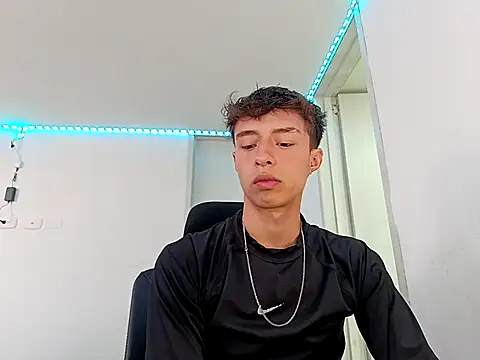 Juanmres online show from September 27, 2025, 6:58 pm