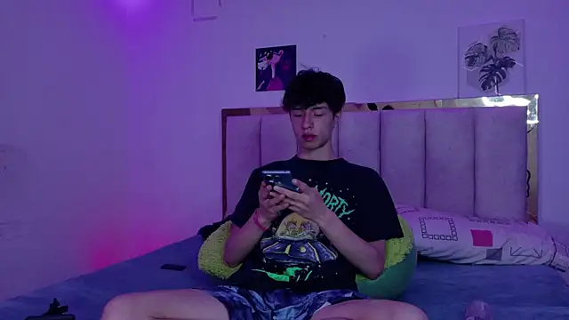 Juanmres online show from May 15, 2026, 7:01 pm