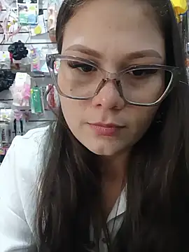 Snapshot of Vale_Saenzz chatting on July 23, 2026, 8:38 pm Vale Saenzz online show from July 23, 2026, 8:38 pm