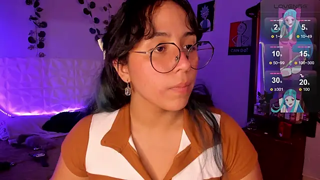 Ludovica6669 online show from March 15, 2025, 11:39 pm