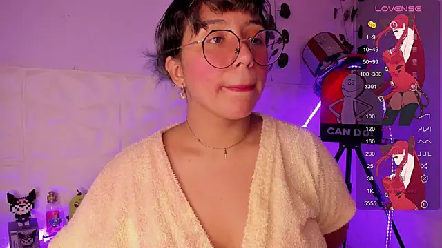 Ludovica6669 online show from February 7, 2025, 5:40 pm