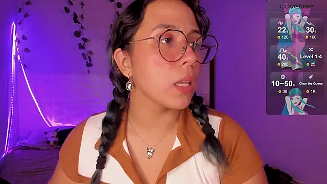 Ludovica6669 online show from March 12, 2025, 3:13 am