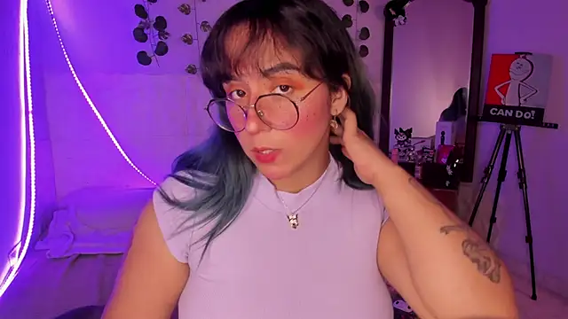 Ludovica6669 online show from February 23, 2025, 12:19 am