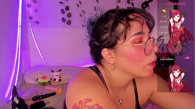 Ludovica6669 online show from February 26, 2025, 6:26 pm