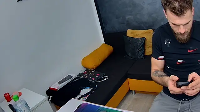 Snapshot of luke_eddisonn chatting on January 25, 2025, 7:49 pm luke eddisonn online show from January 25, 2025, 7:49 pm