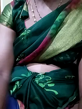 Snapshot of TeluguammayiMahi chatting on October 14, 2025, 2:17 pm TeluguammayiMahi online show from October 14, 2025, 2:17 pm