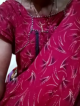 Snapshot of TeluguammayiMahi chatting on December 14, 2025, 9:31 pm TeluguammayiMahi online show from December 14, 2025, 9:31 pm