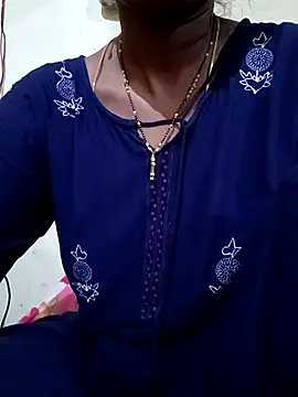 Snapshot of TeluguammayiMahi chatting on December 5, 2025, 1:05 am TeluguammayiMahi online show from December 5, 2025, 1:05 am