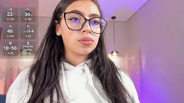 Zoe Banks  online show from October 4, 2025, 1:01 pm