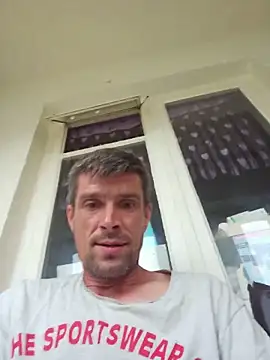 Snapshot of Schkodnik chatting on June 20, 2026, 5:12 am Schkodnik online show from June 20, 2026, 5:12 am