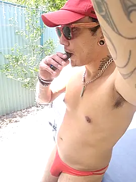 TAIZWRLD online show from November 25, 2025, 11:27 pm