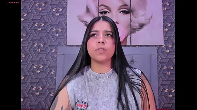 Emily rivera78 online show from April 22, 2026, 3:46 am