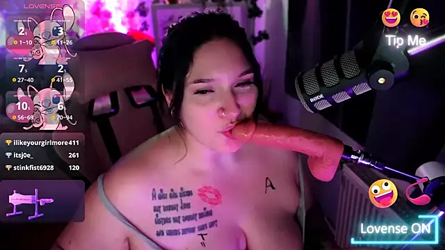 Jinyxx3 online show from June 14, 2026, 2:24 am