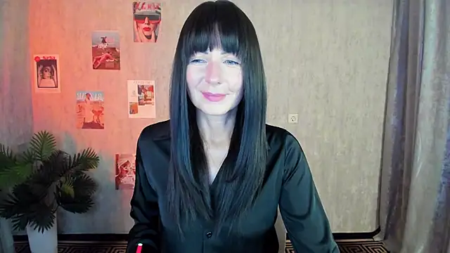 Snapshot of MonicaCheerful chatting on October 3, 2025, 12:28 pm MonicaCheerful online show from October 3, 2025, 12:28 pm