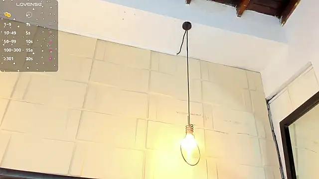 Snapshot of SamanthaMilann chatting on November 25, 2025, 10:04 am SamanthaMilann online show from November 25, 2025, 10:04 am