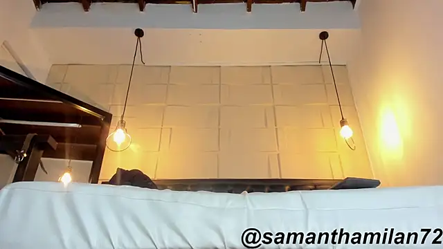 SamanthaMilann online show from April 28, 2026, 10:52 am