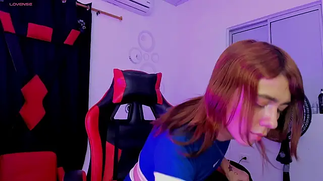 Snapshot of Nicol_TransGirl chatting on September 30, 2025, 3:12 am Nicol TransGirl online show from September 30, 2025, 3:12 am