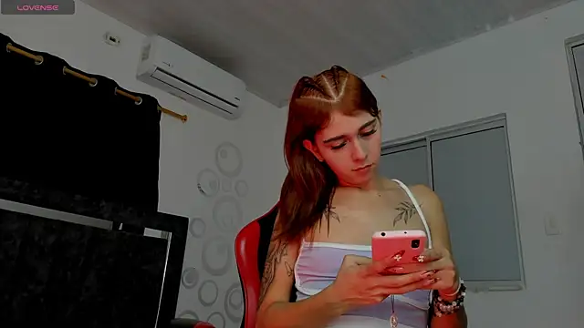 Nicol TransGirl online show from February 9, 2026, 3:26 am