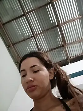 Snapshot of -Nicol chatting on December 5, 2025, 10:03 am -Nicol online show from December 5, 2025, 10:03 am